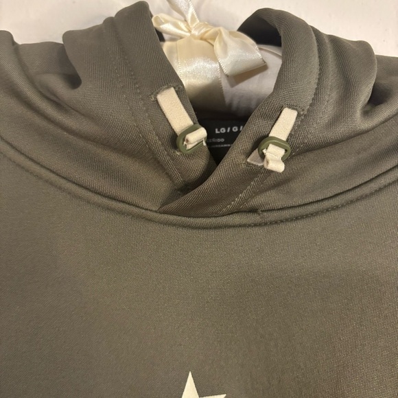 Under Armour Green “Freedom” Hoodie - Picture 4 of 7